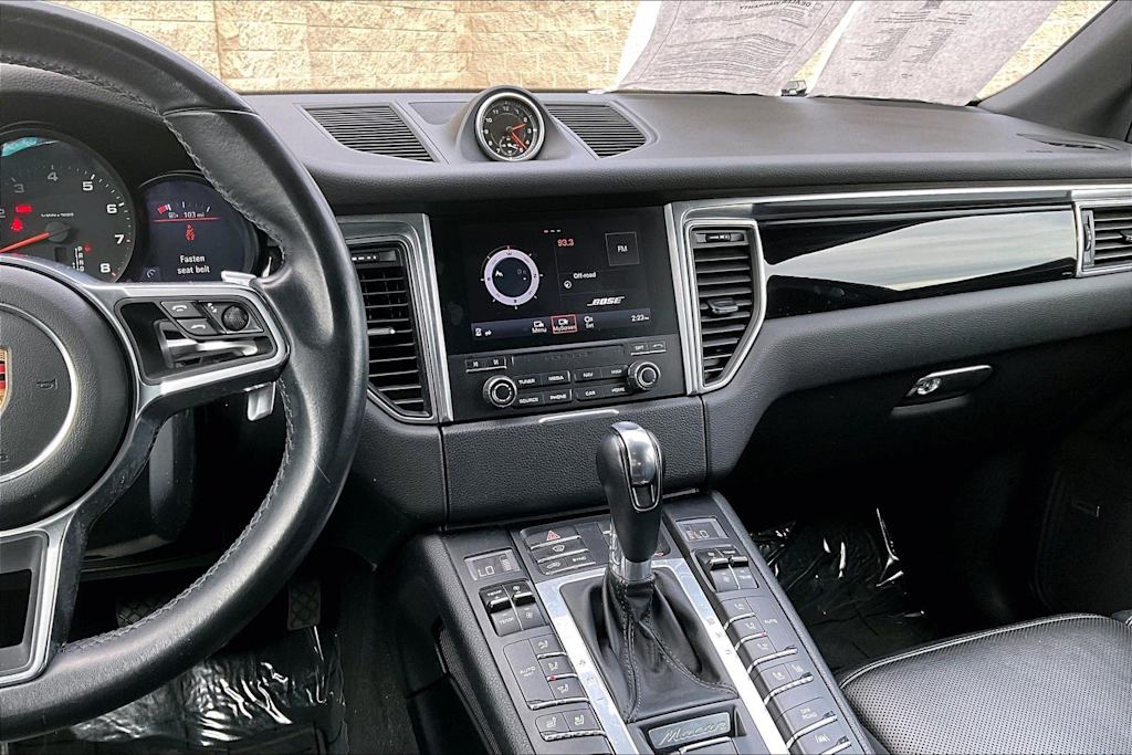 Thumbnail: 2018 Porsche Macan - 15