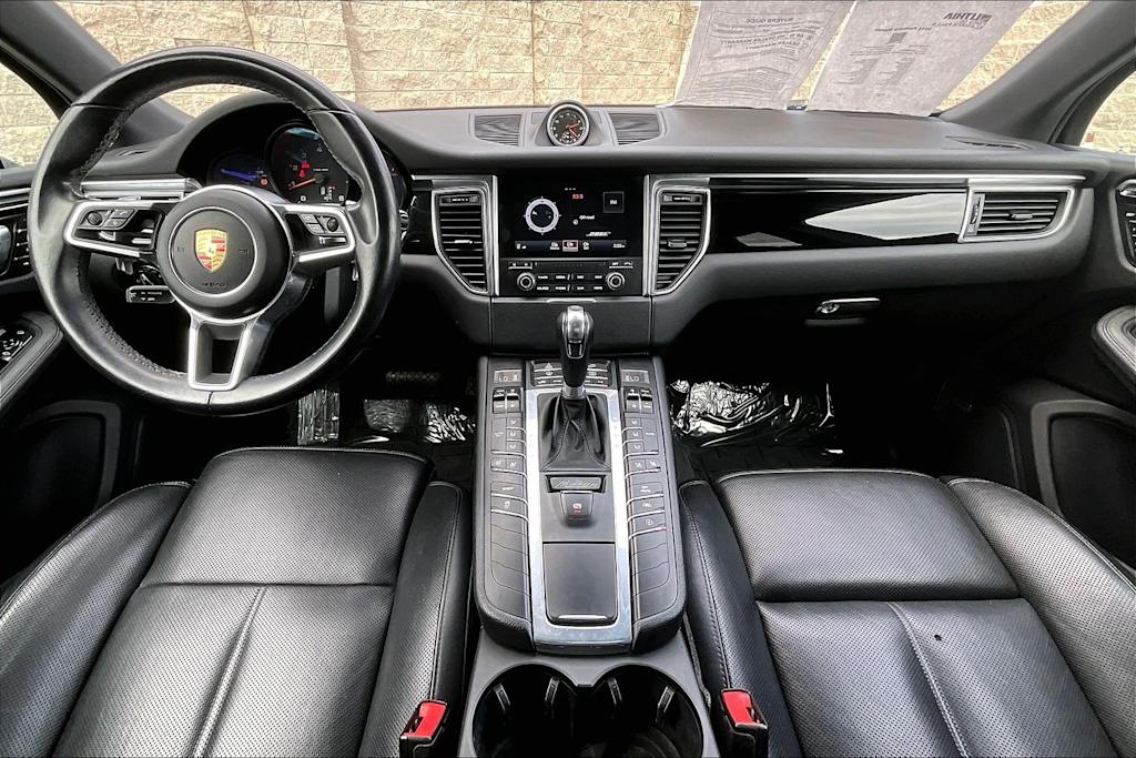 Thumbnail: 2018 Porsche Macan - 10