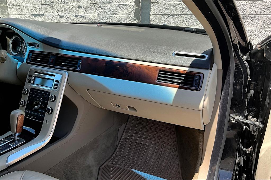 Thumbnail: 2011 Volvo XC70 - 15