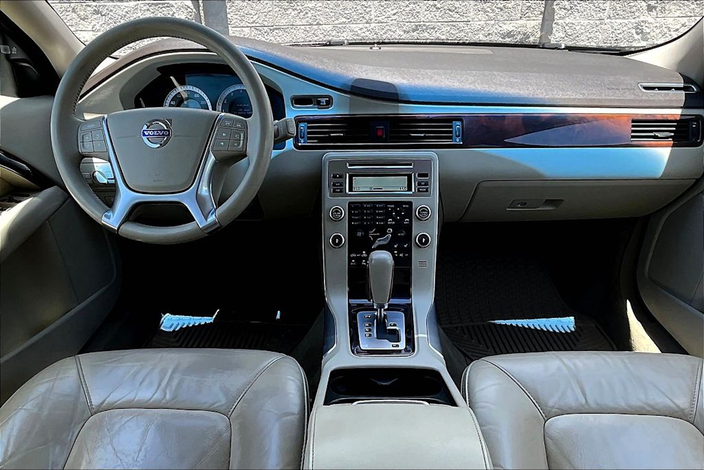 Thumbnail: 2011 Volvo XC70 - 10