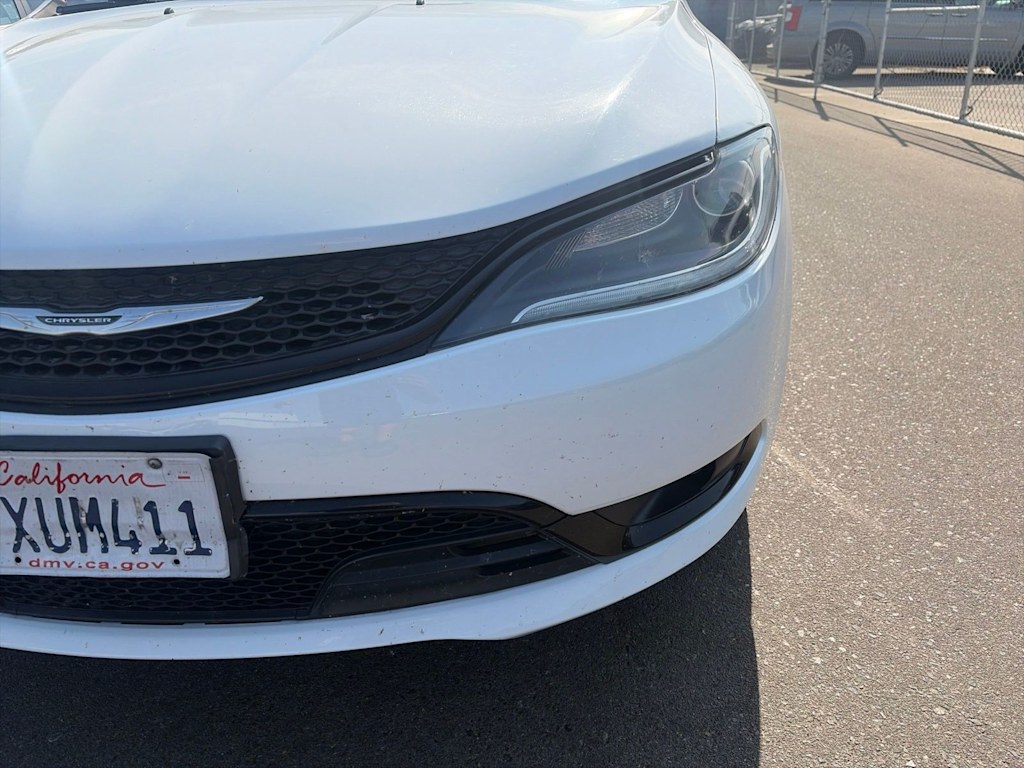 Thumbnail: 2015 Chrysler 200 - 15