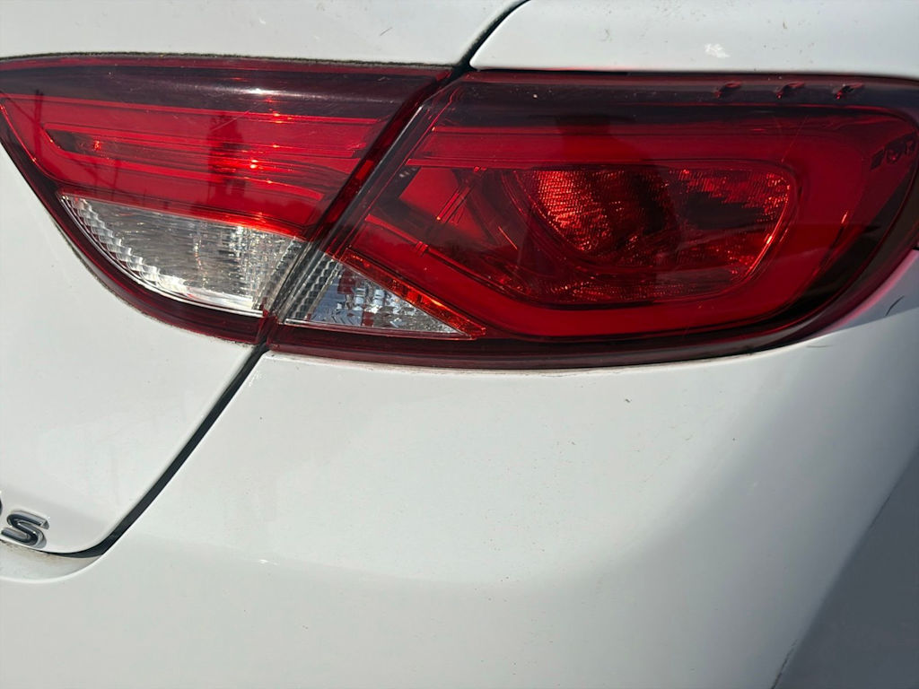 Thumbnail: 2015 Chrysler 200 - 19