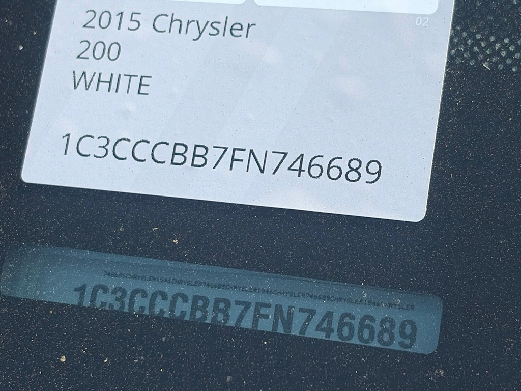 Thumbnail: 2015 Chrysler 200 - 10
