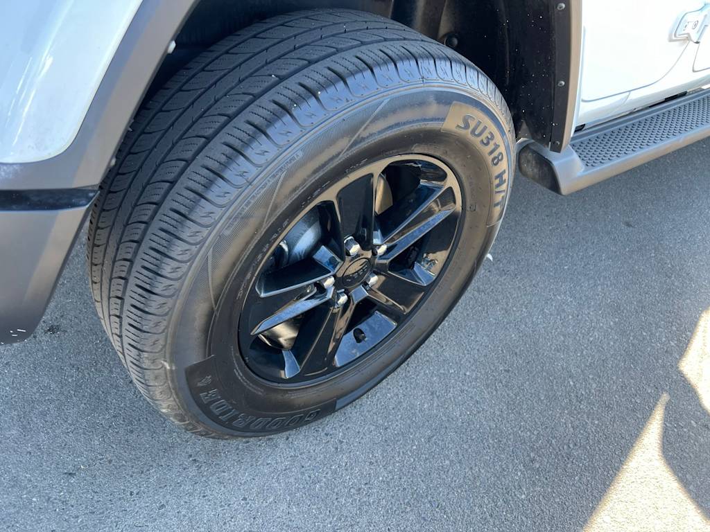 Thumbnail: 2021 Jeep Wrangler - 28