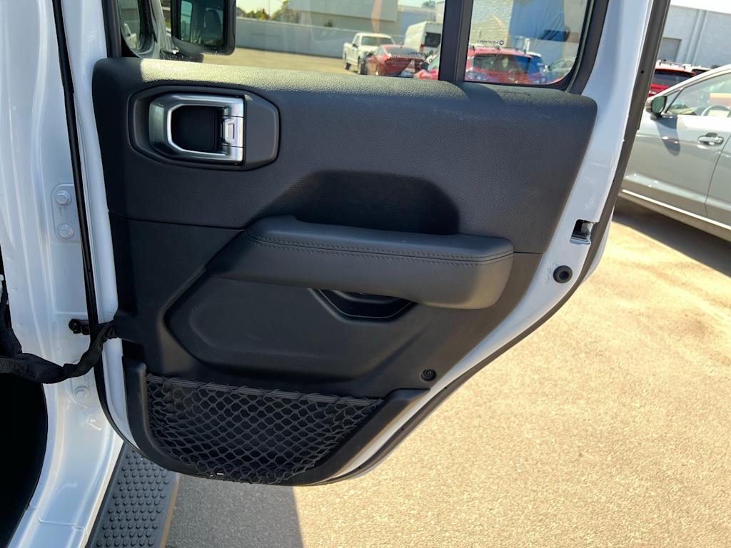 Thumbnail: 2021 Jeep Wrangler - 30