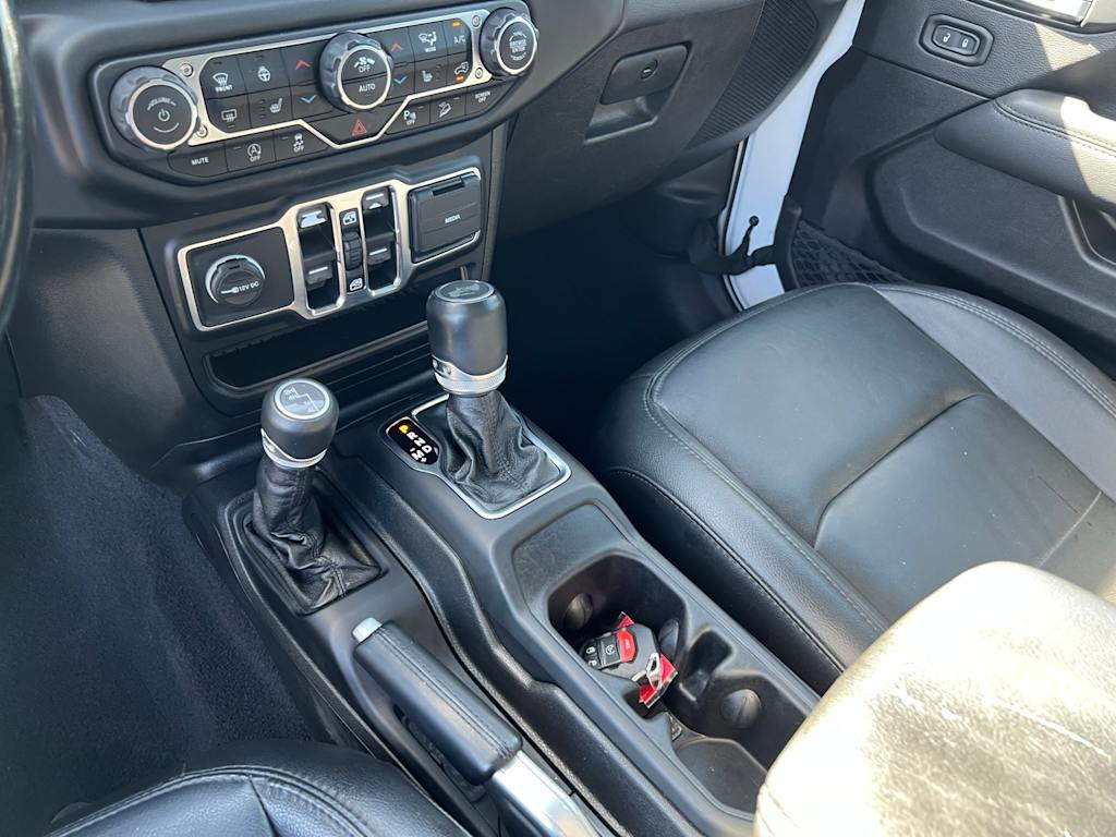 Thumbnail: 2021 Jeep Wrangler - 43