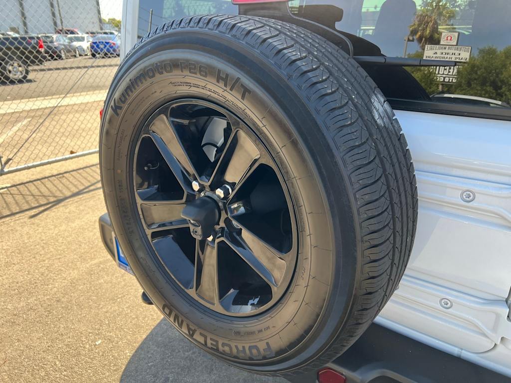 Thumbnail: 2021 Jeep Wrangler - 7