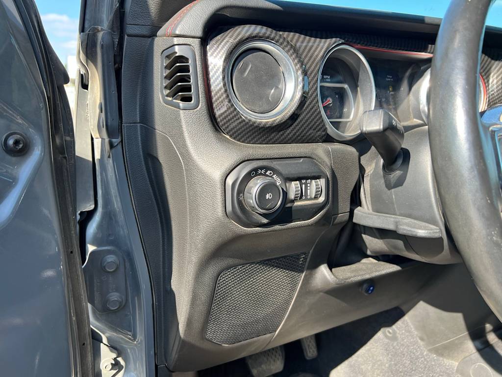 Thumbnail: 2019 Jeep Wrangler - 32
