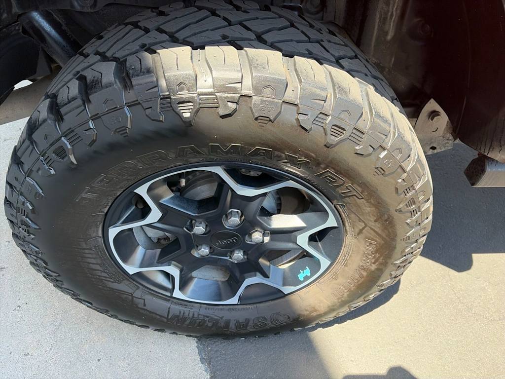 Thumbnail: 2023 Jeep Wrangler - 23