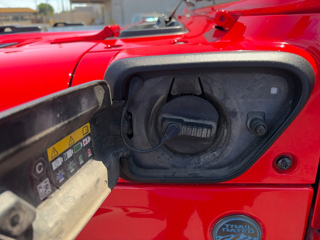 Thumbnail: 2023 Jeep Wrangler - 31