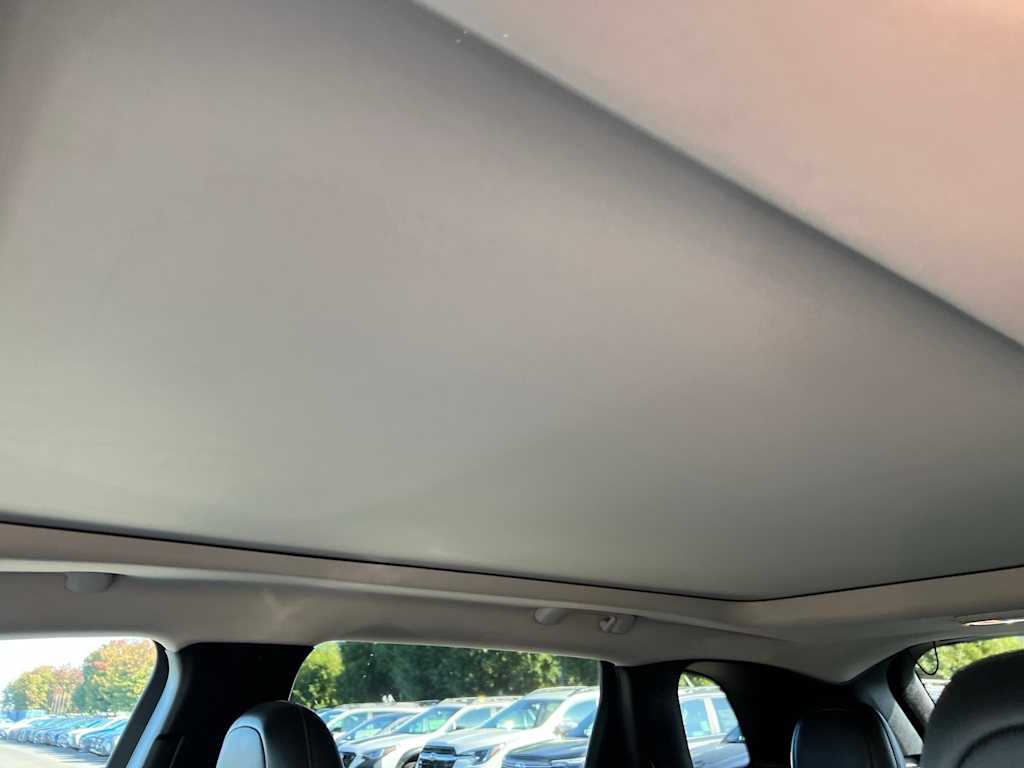 Thumbnail: 2015 Jeep Cherokee - 37