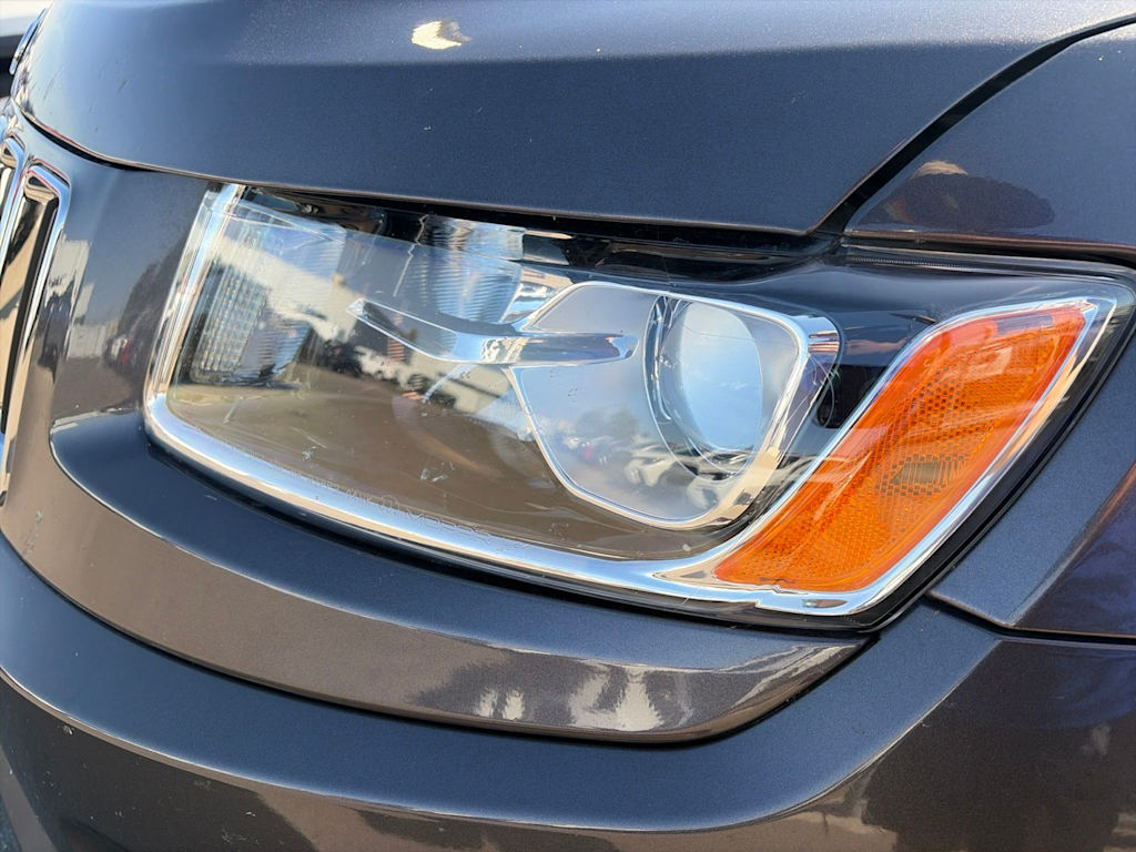 Thumbnail: 2015 Jeep Grand Cherokee - 14