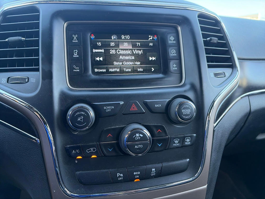 Thumbnail: 2015 Jeep Grand Cherokee - 9