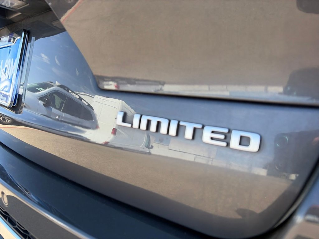 Thumbnail: 2024 Jeep Grand Cherokee L - 26