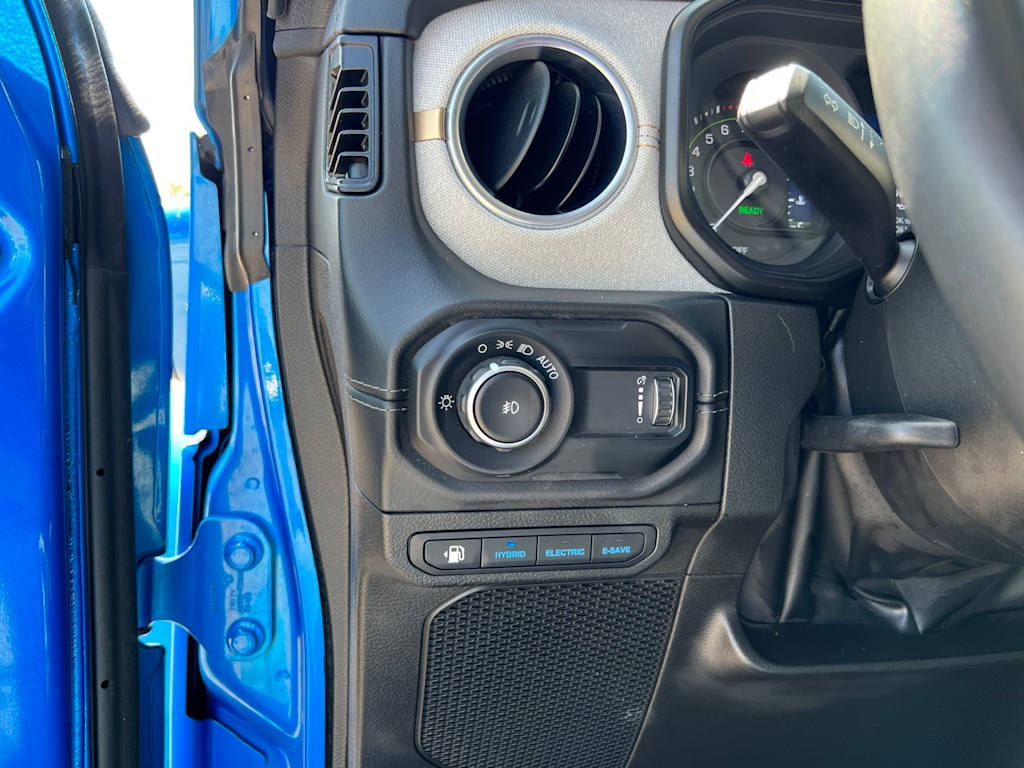 Thumbnail: 2024 Jeep Wrangler - 38