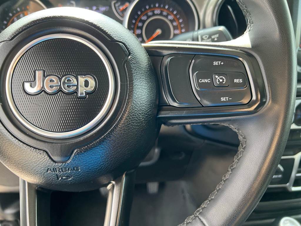 Thumbnail: 2023 Jeep Gladiator - 39