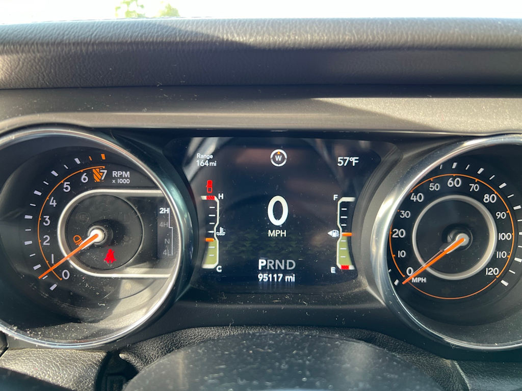 Thumbnail: 2021 Jeep Gladiator - 17