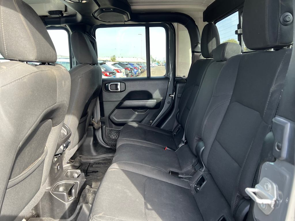 Thumbnail: 2021 Jeep Gladiator - 25