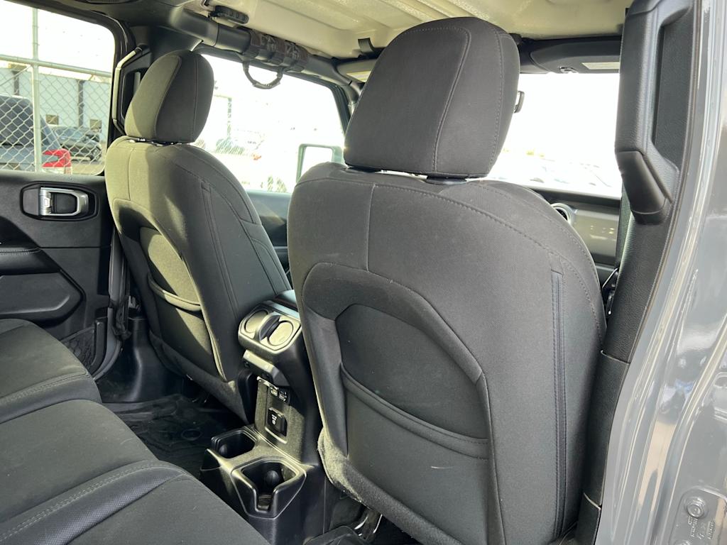 Thumbnail: 2021 Jeep Gladiator - 12