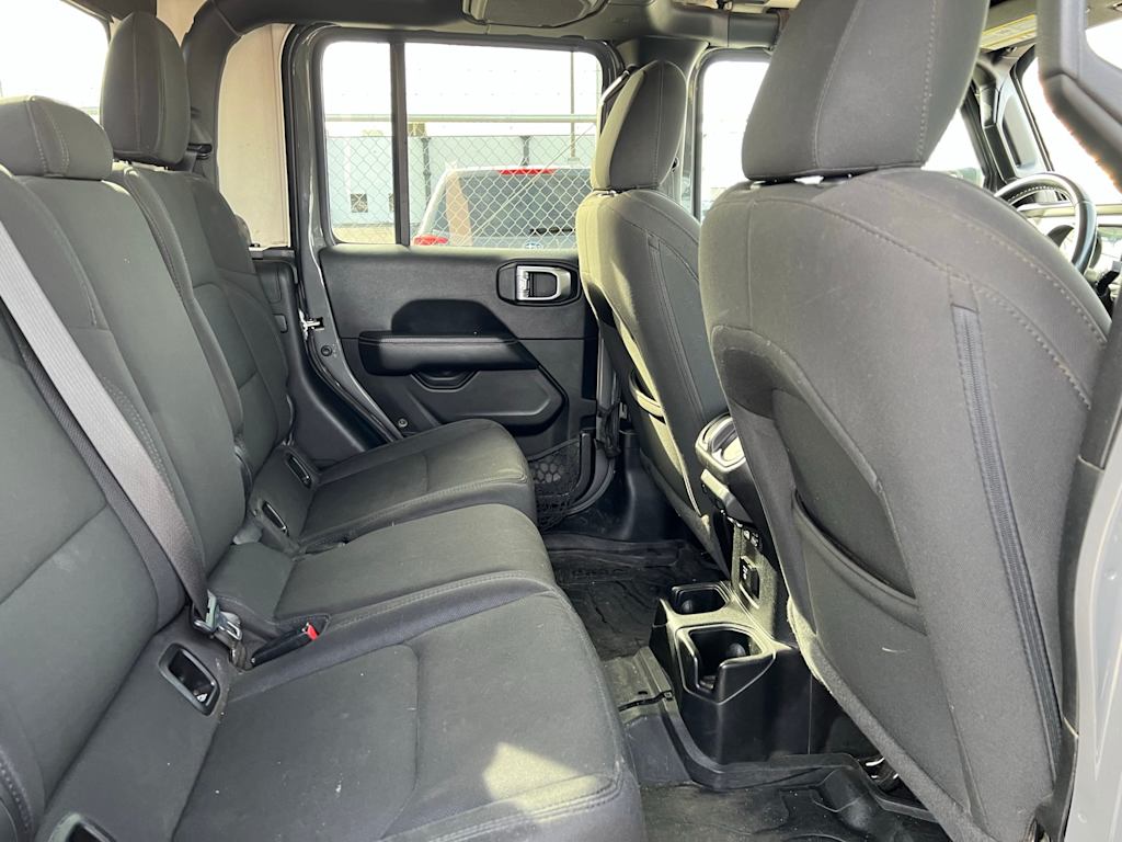 Thumbnail: 2021 Jeep Gladiator - 28