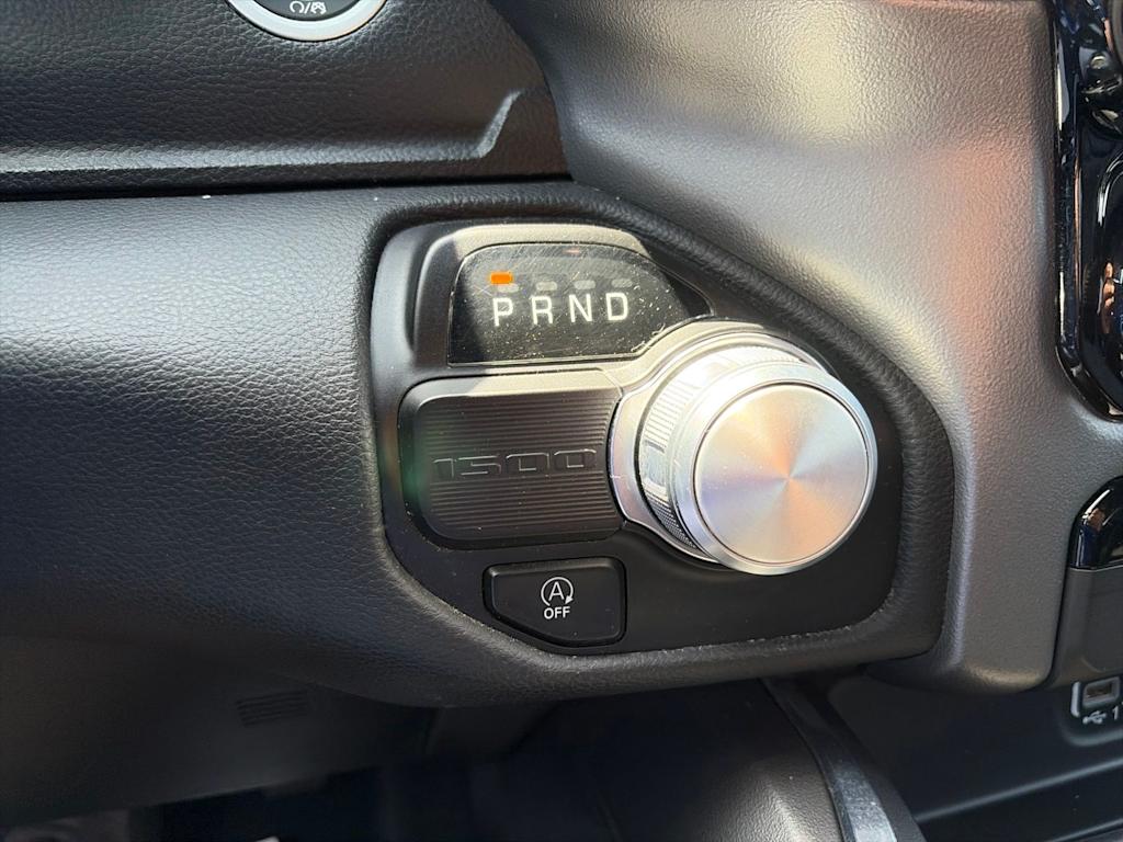 Thumbnail: 2024 RAM 1500 - 9