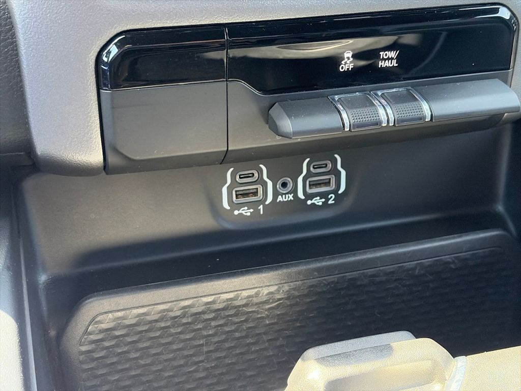Thumbnail: 2024 RAM 1500 - 38
