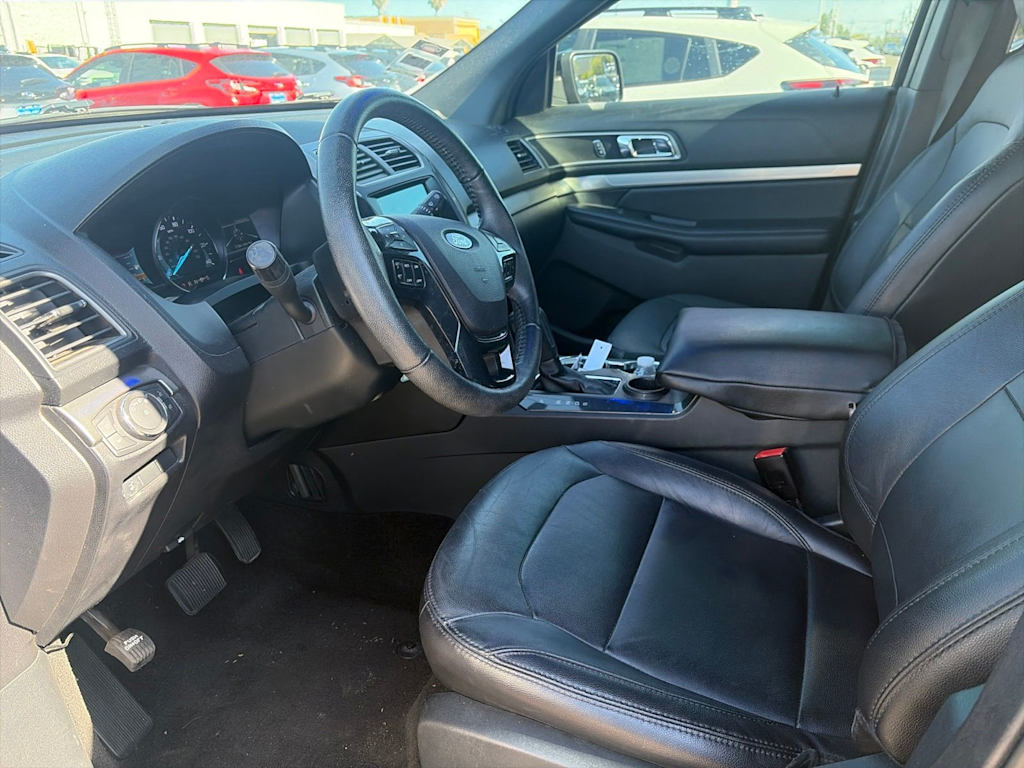 Thumbnail: 2018 Ford Explorer - 7