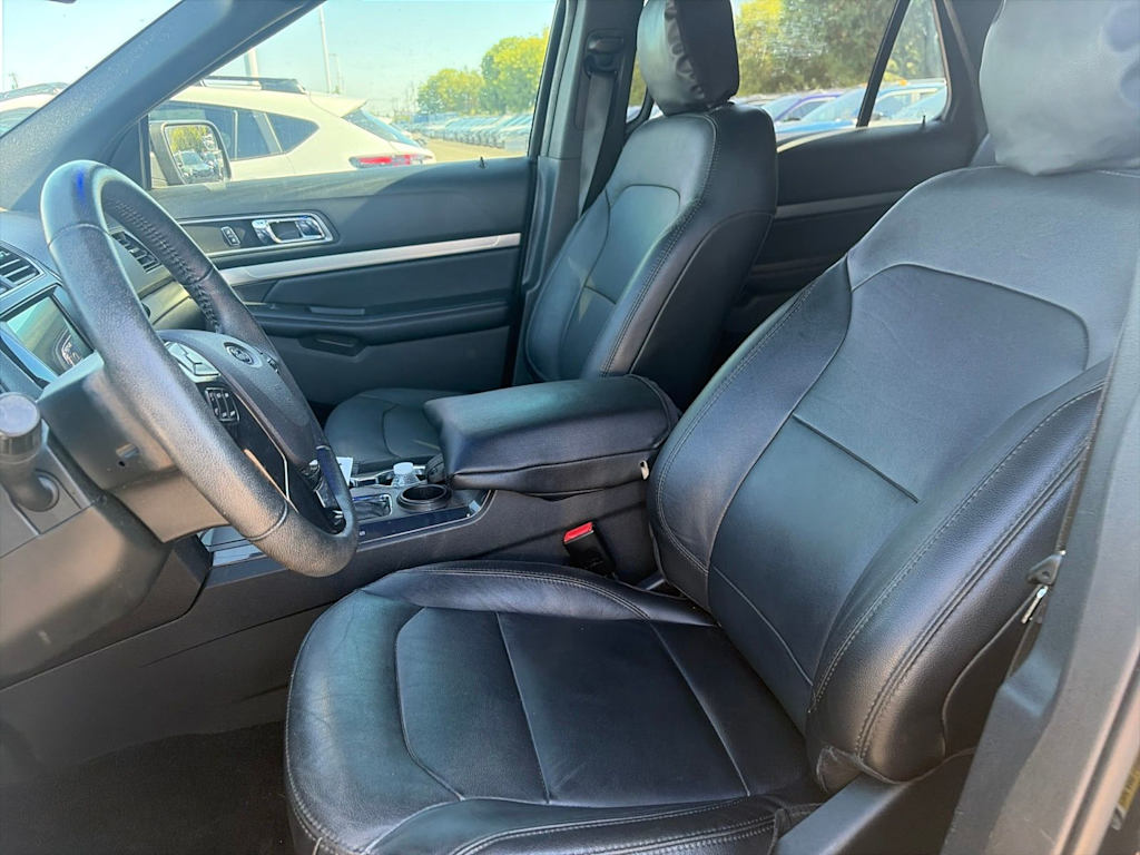 Thumbnail: 2018 Ford Explorer - 8