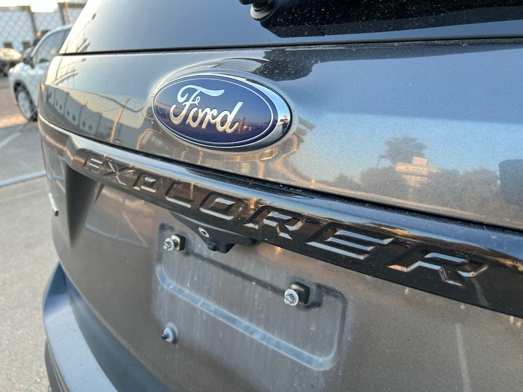 Thumbnail: 2017 Ford Explorer - 20