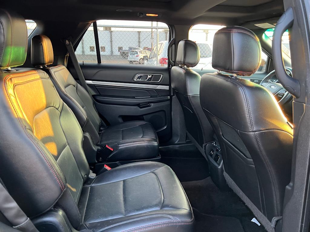 Thumbnail: 2017 Ford Explorer - 31