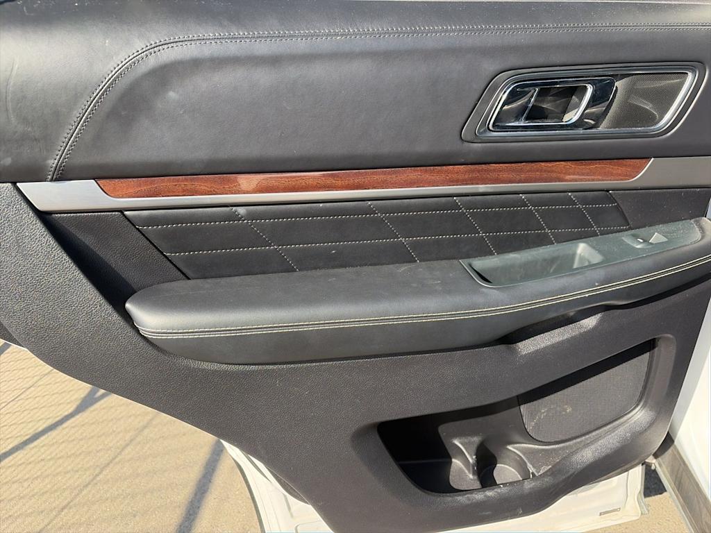 Thumbnail: 2018 Ford Explorer - 27