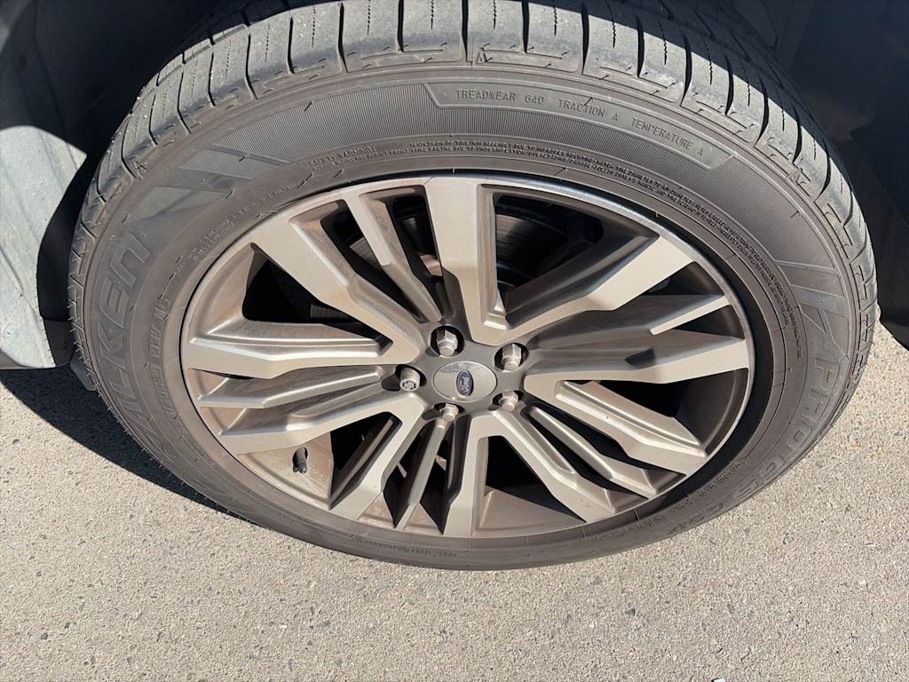 Thumbnail: 2018 Ford Explorer - 26