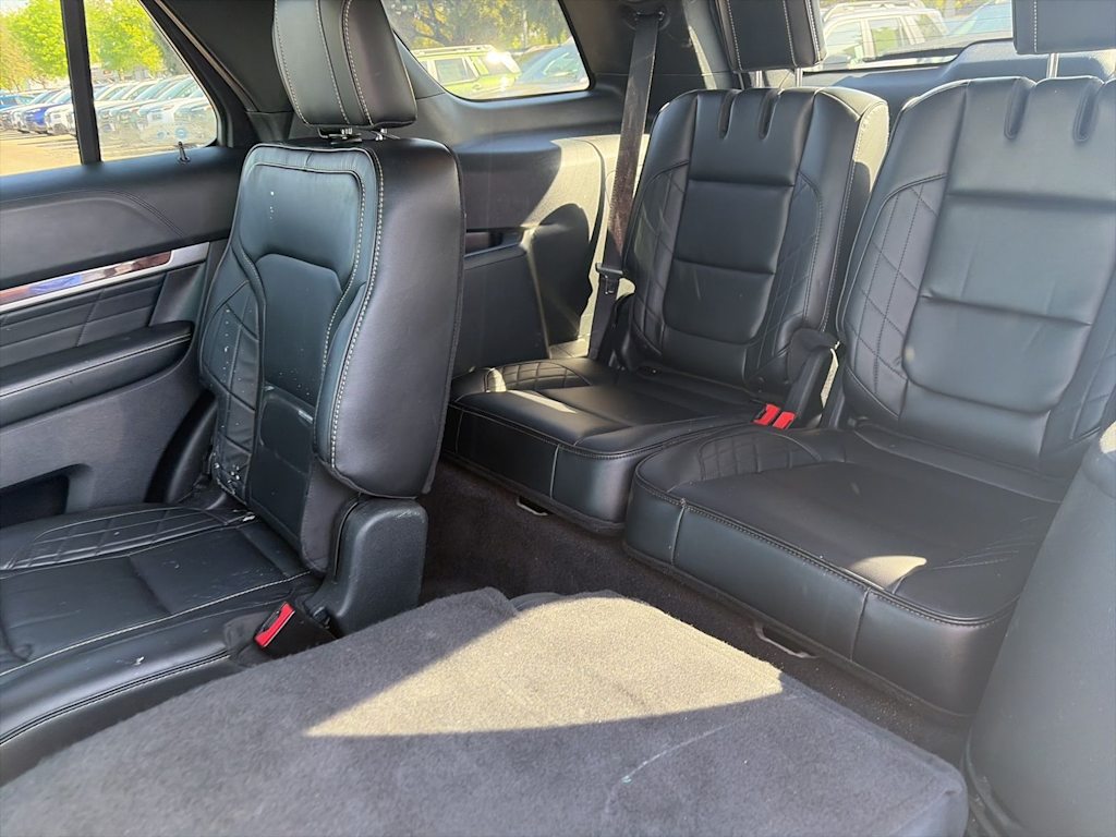 Thumbnail: 2018 Ford Explorer - 30