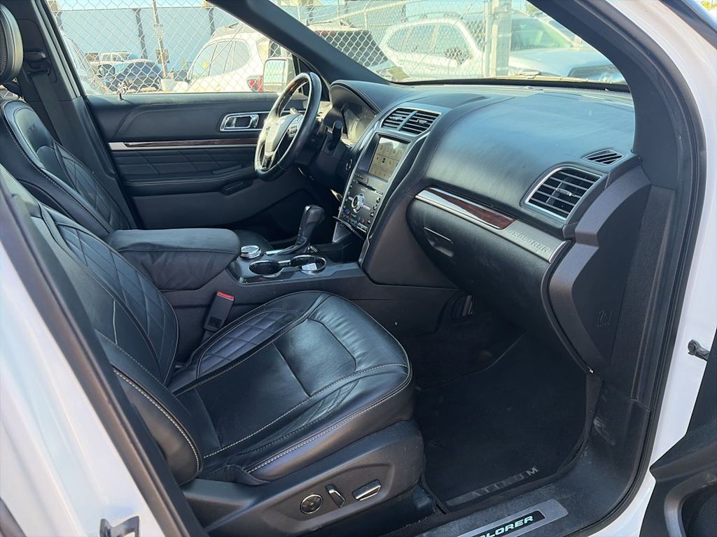 Thumbnail: 2018 Ford Explorer - 8