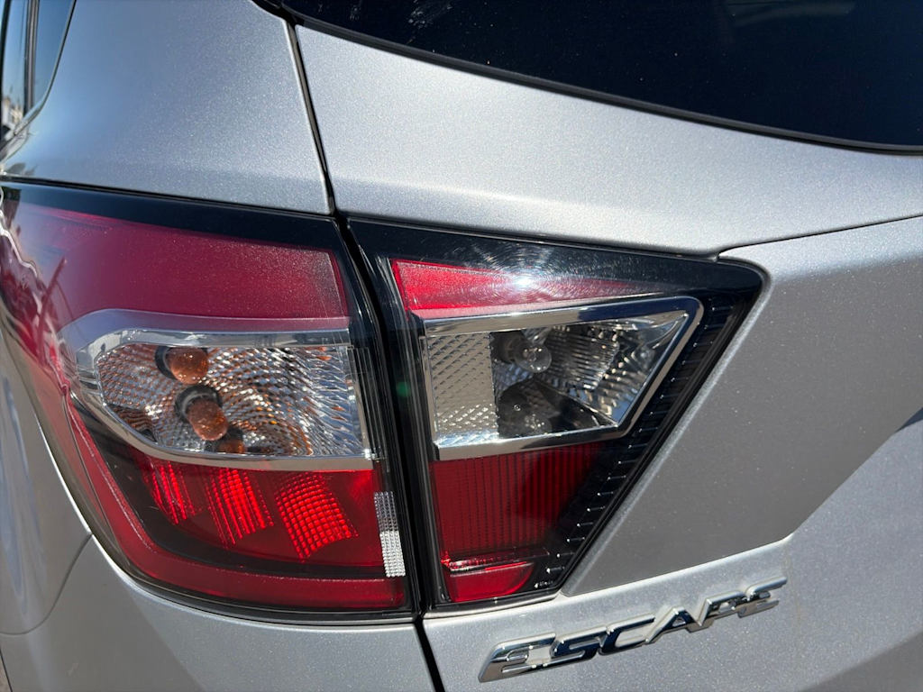 Thumbnail: 2017 Ford Escape - 24