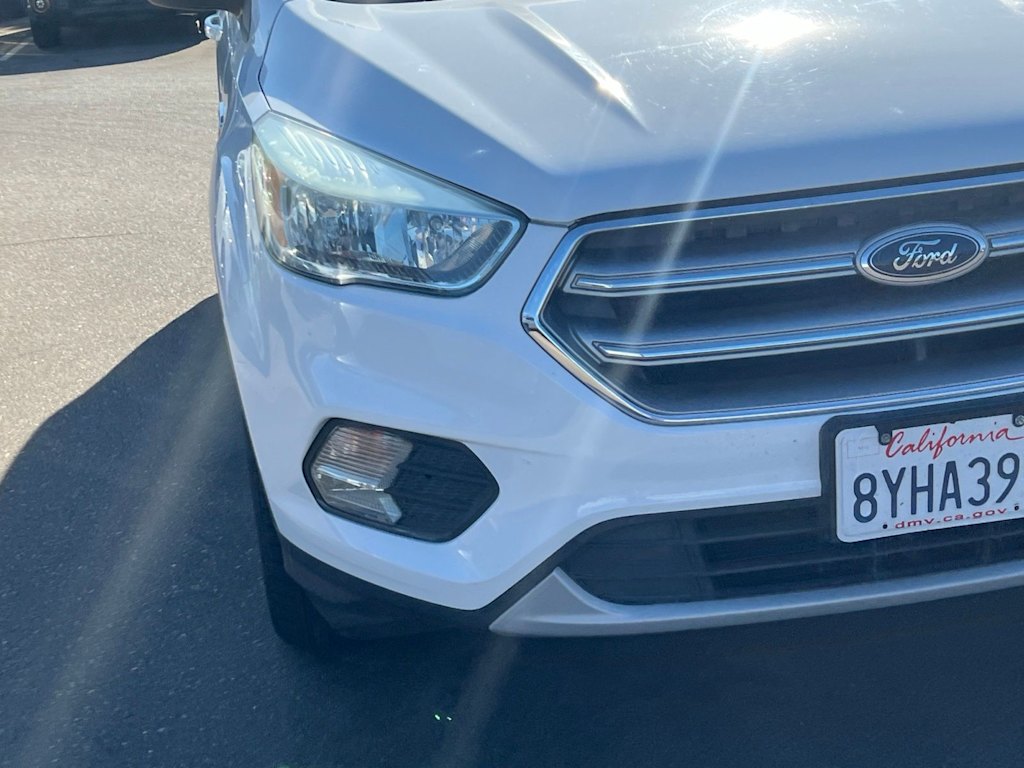 Thumbnail: 2017 Ford Escape - 20
