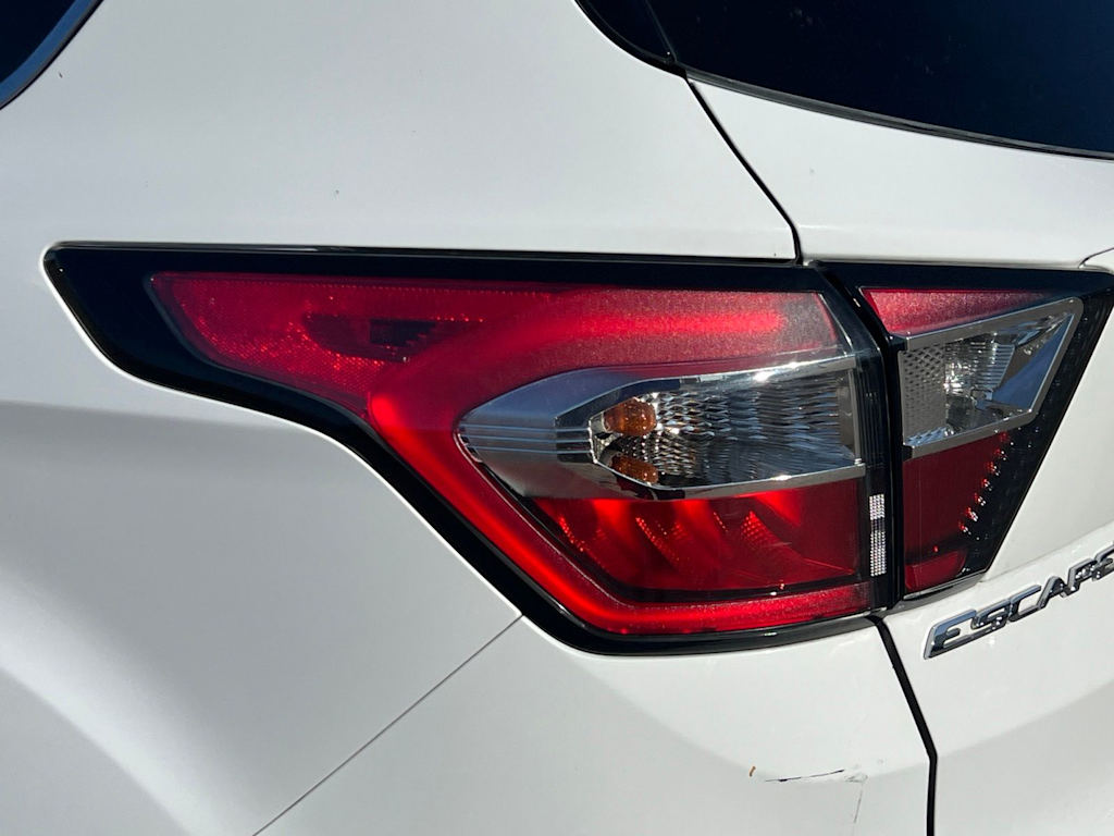 Thumbnail: 2017 Ford Escape - 27