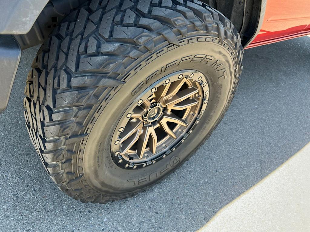 Thumbnail: 2023 Ford Bronco - 25