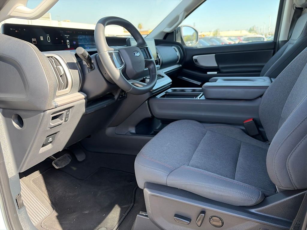 Thumbnail: 2025 Ford Expedition MAX - 8