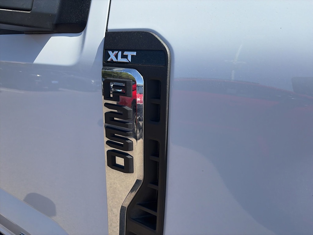Thumbnail: 2025 Ford F-250 - 14