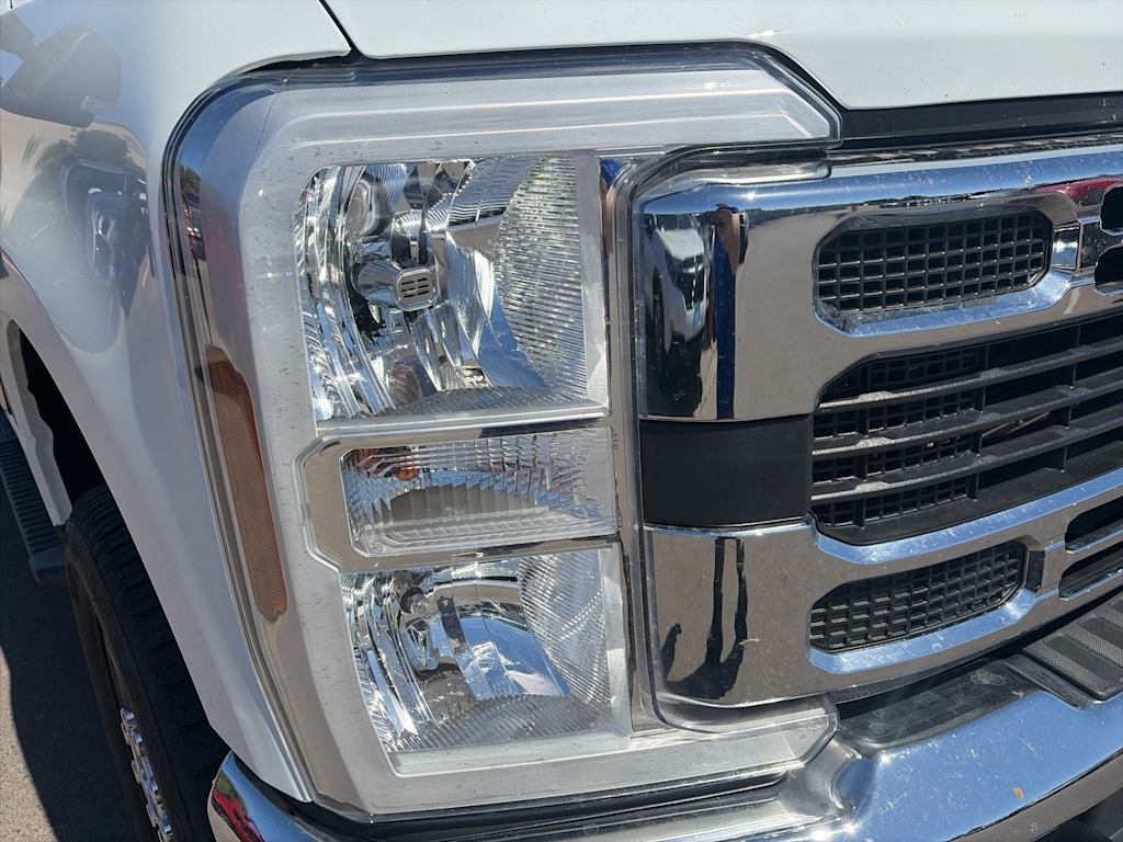 Thumbnail: 2025 Ford F-250 - 16