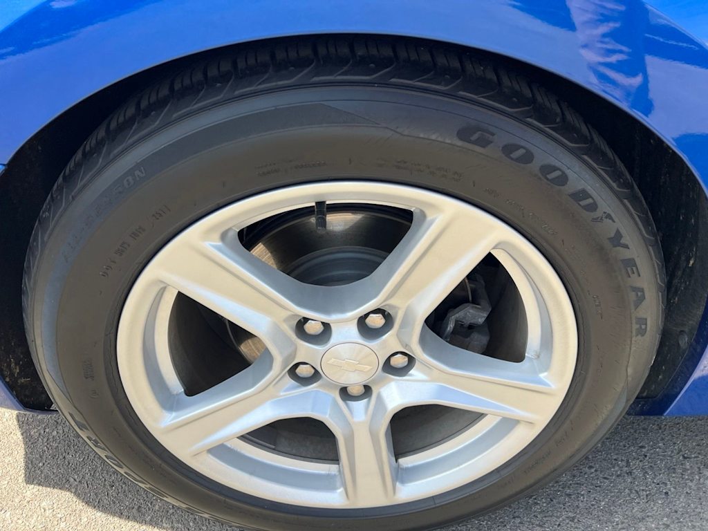 Thumbnail: 2018 Chevrolet Camaro - 19