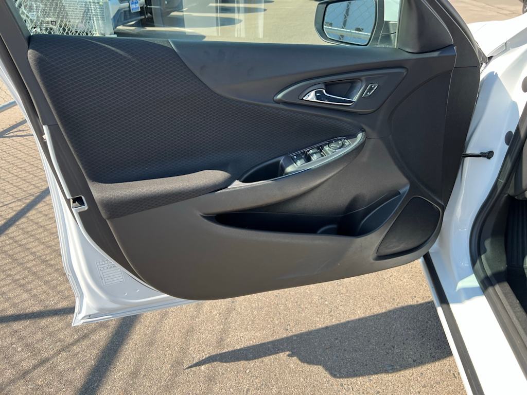 Thumbnail: 2023 Chevrolet Malibu - 26