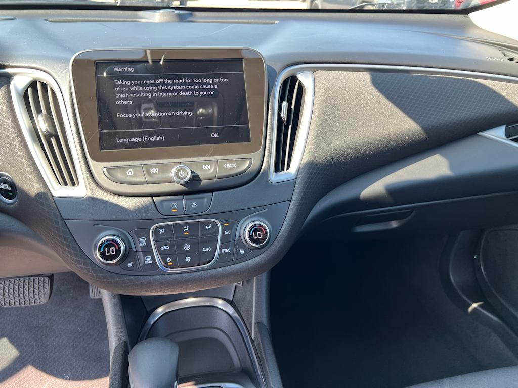 Thumbnail: 2023 Chevrolet Malibu - 15