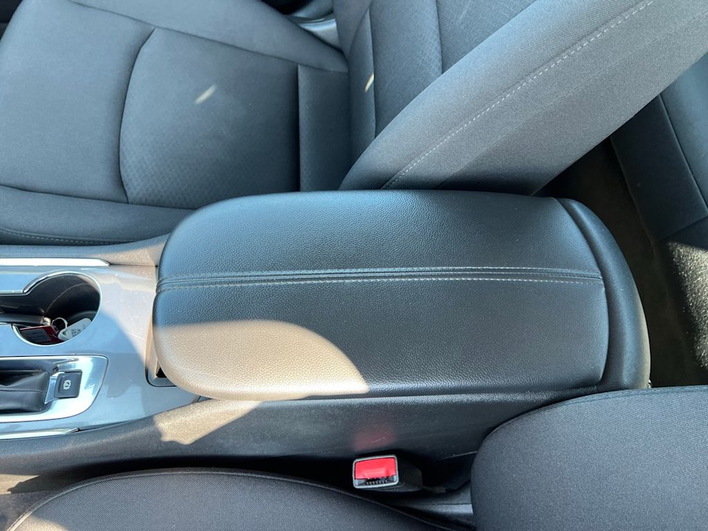 Thumbnail: 2023 Chevrolet Malibu - 42