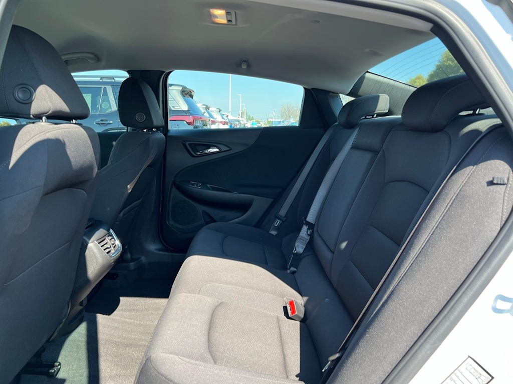 Thumbnail: 2023 Chevrolet Malibu - 28