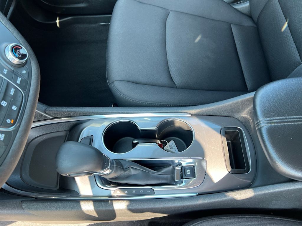 Thumbnail: 2023 Chevrolet Malibu - 16