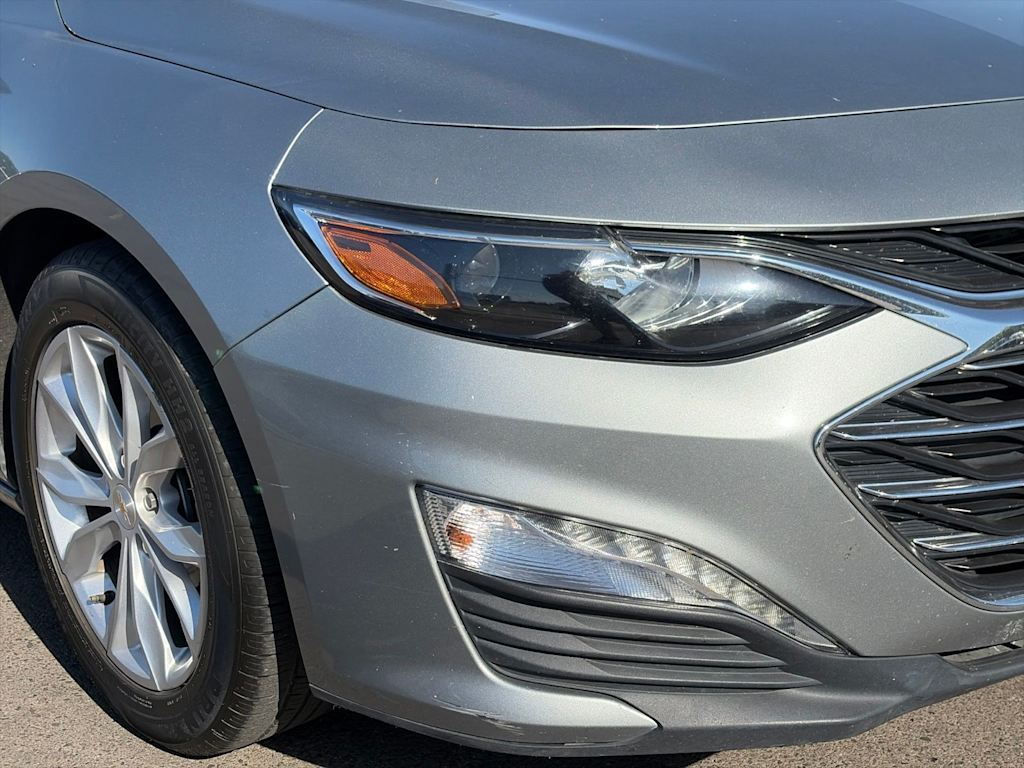 Thumbnail: 2024 Chevrolet Malibu - 4