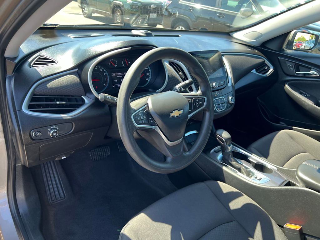 Thumbnail: 2023 Chevrolet Malibu - 2