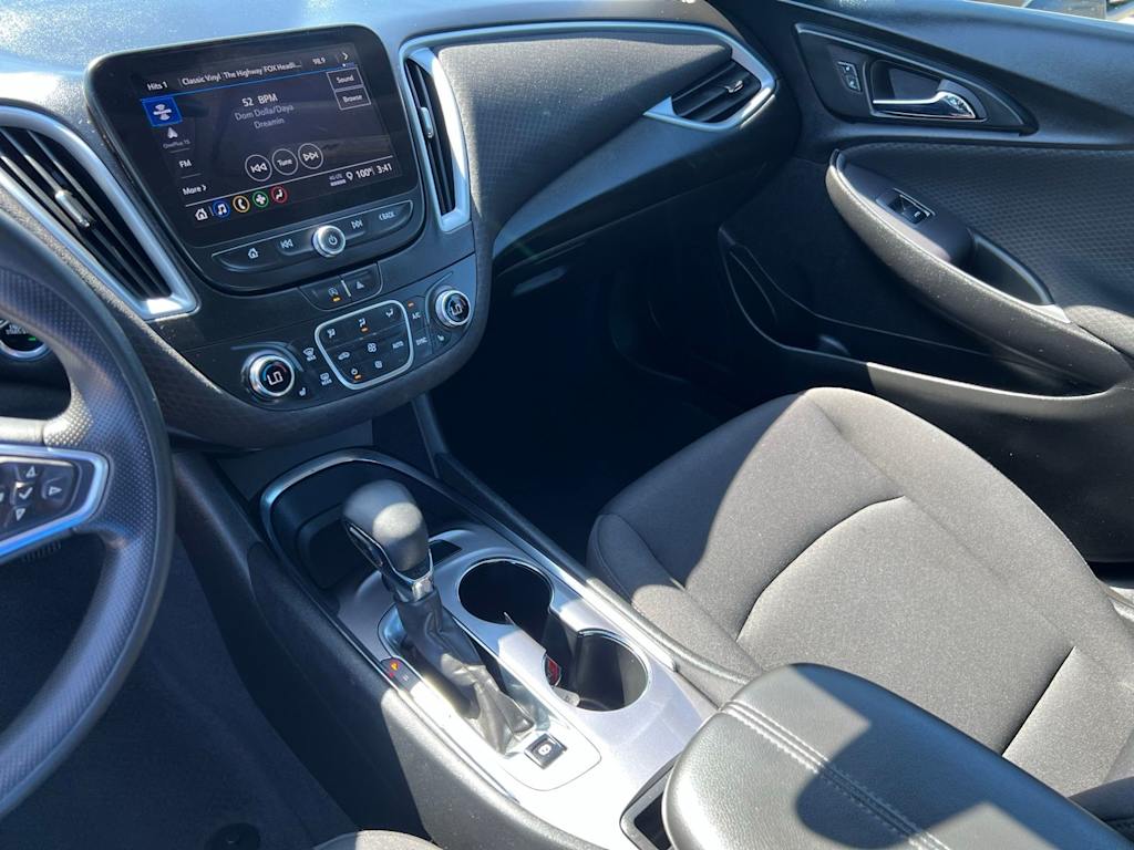 Thumbnail: 2023 Chevrolet Malibu - 45